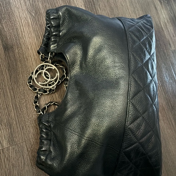 Chanel Cabas Tote - Picture 1 of 10